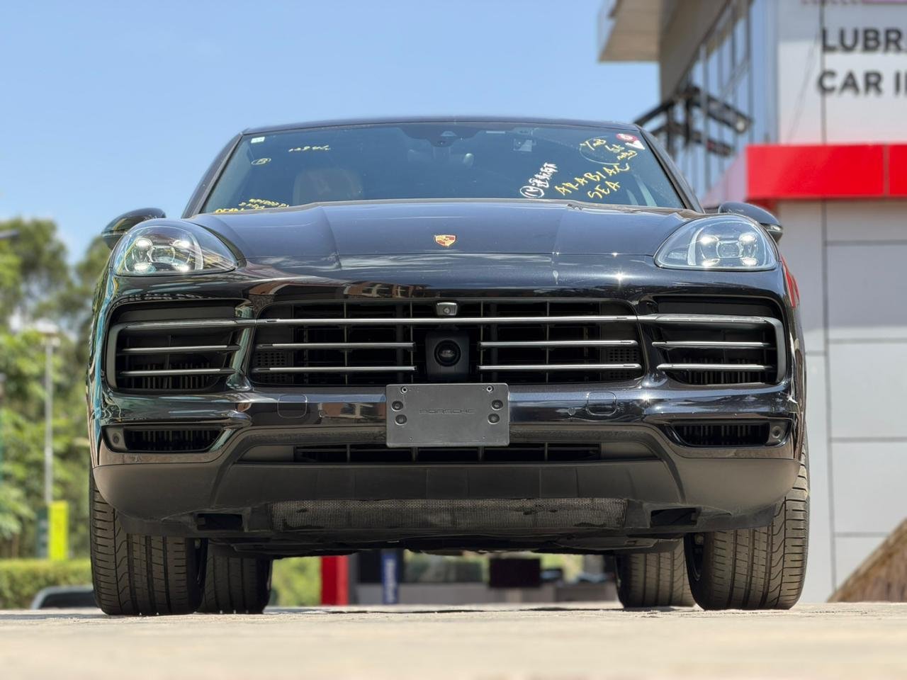 2019 PORSCHE CAYENNE